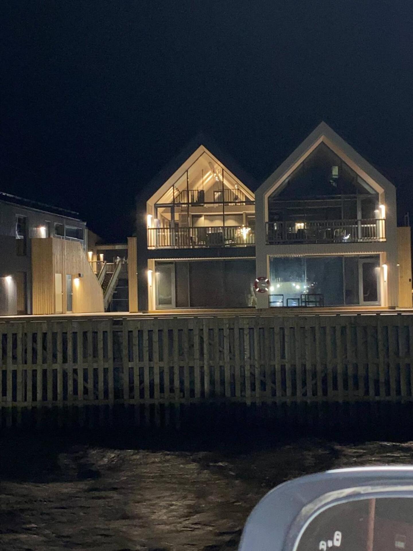 Ny Leilighet I Henningsvaer! Exterior photo